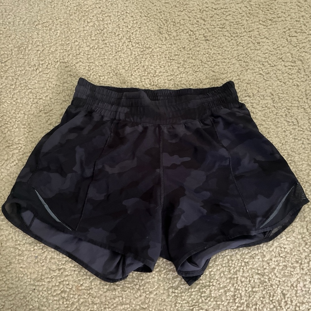 Lululemon Hotty Hot shorts